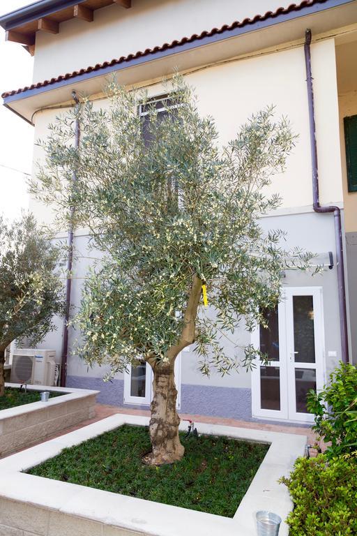 B&B Leonardo Rho Exterior photo