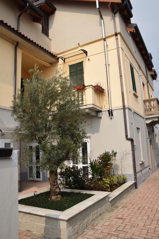 B&B Leonardo Rho Exterior photo